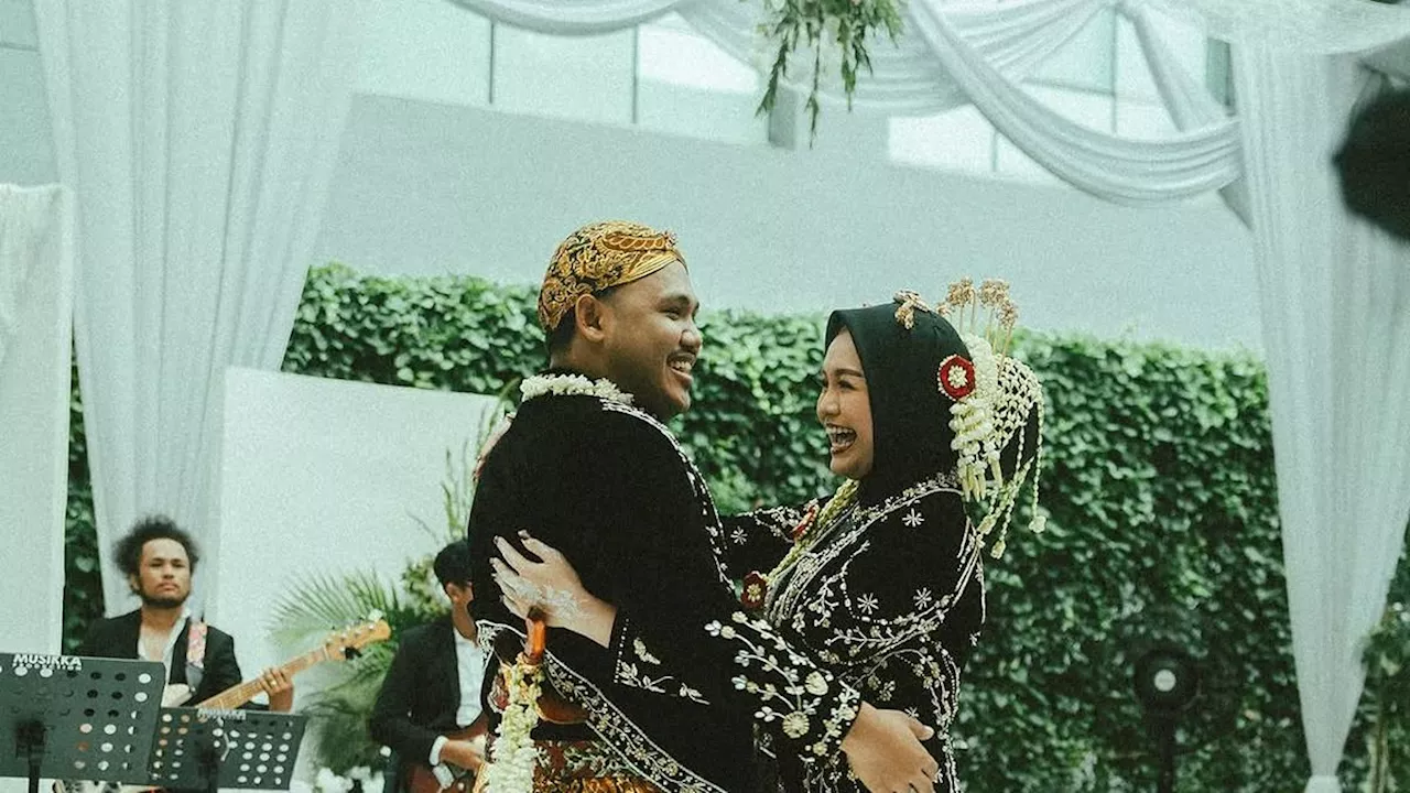 6 Potret Salma Salsabil dan Dimansyah Laitupa Resmi Nikah Pakai Adat Jawa