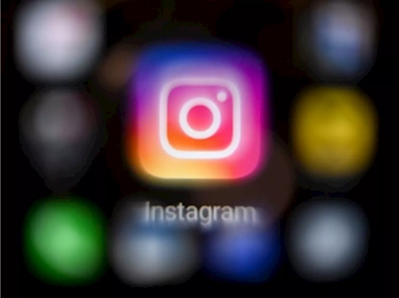 Survey: South Korean teens prefer Instagram over phone numbers for new connections