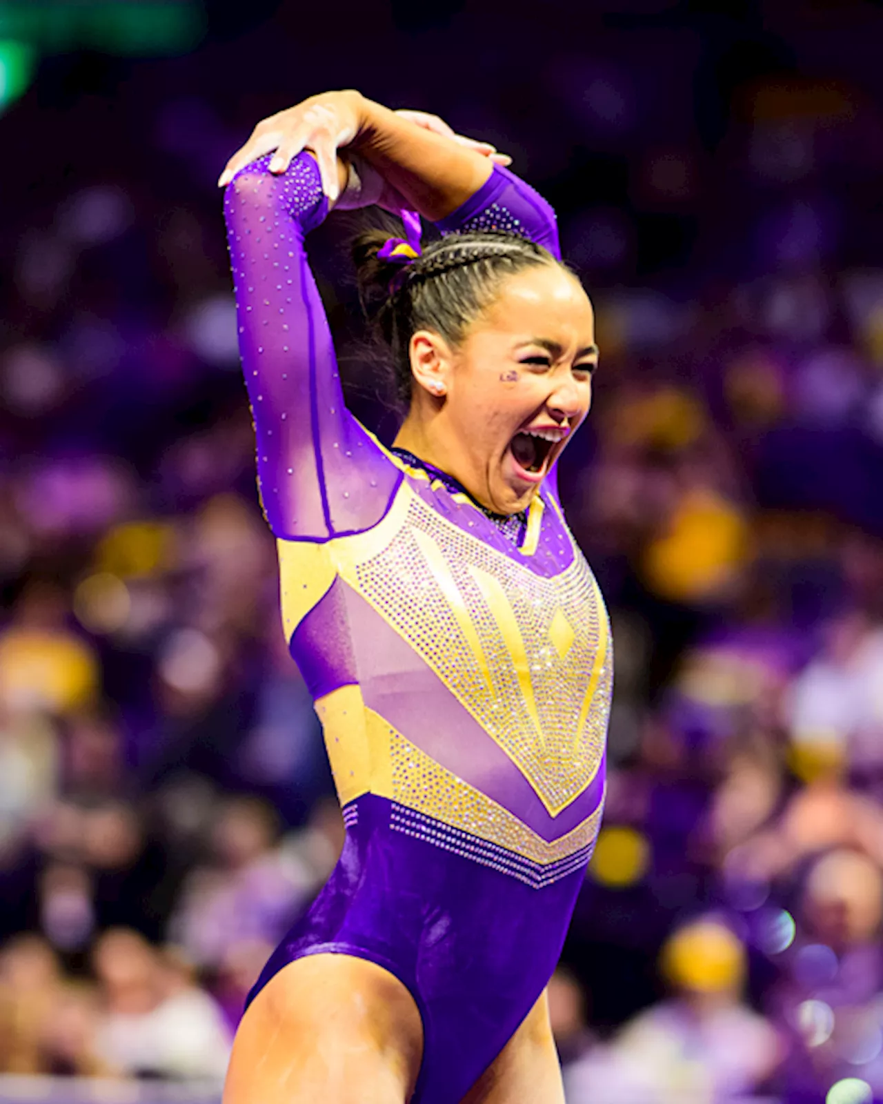 LSU Tigers fall, but Finnegan finishes with beam crown