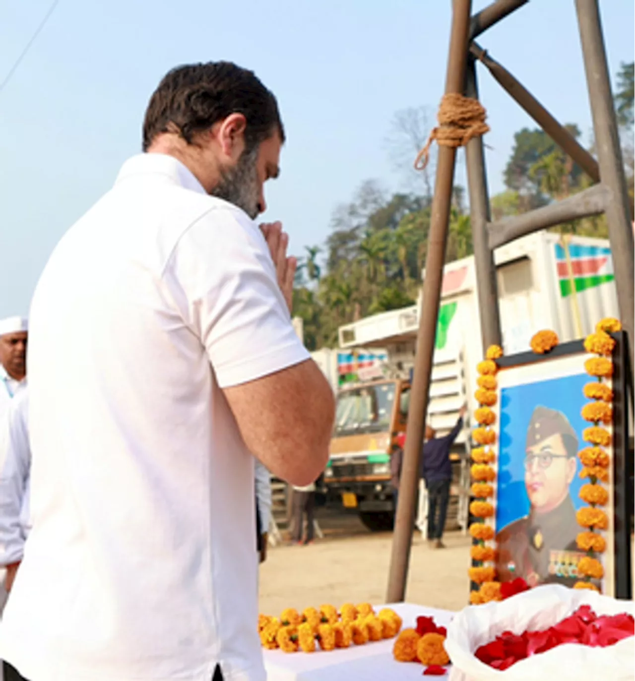 नेताजी की मृत्यु पर पोस्ट के लिए राहुल गांधी के खिलाफ एफआईआर दर्ज