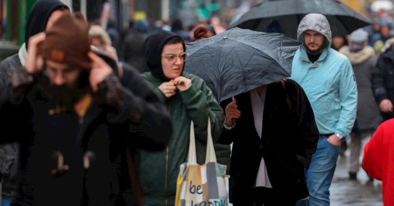 Hour-by-hour forecast for Met Office heavy rain warning lasting 22 hours