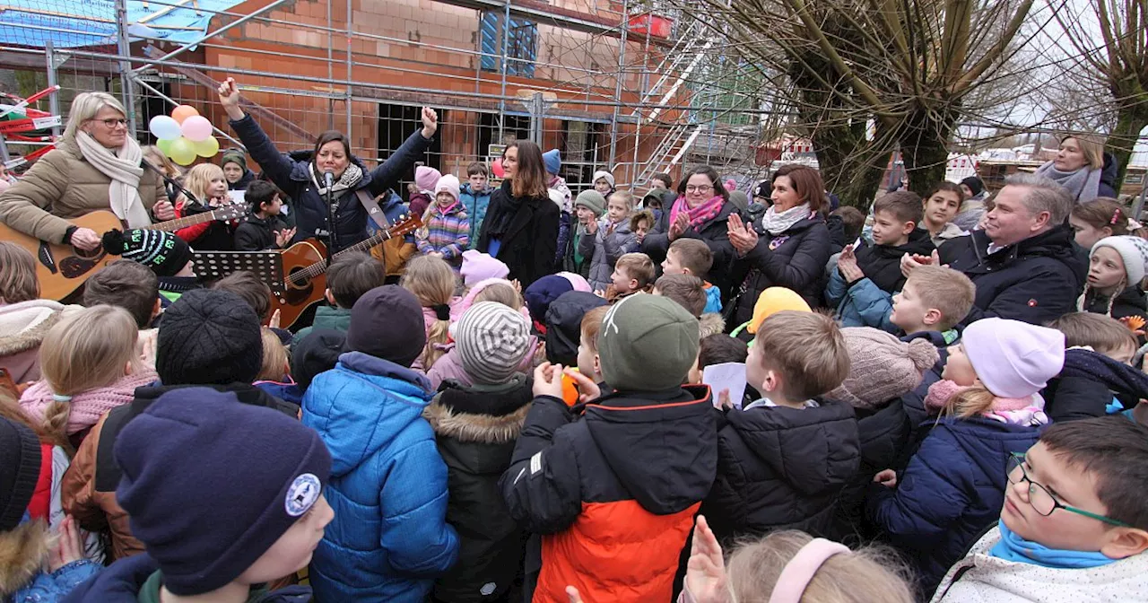 Anbau der Grundschule Eickum feiert Richtfest