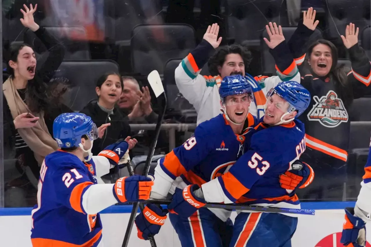 Brock Nelson's OT goal leads Islanders to thrilling comeback win over Hurricanes