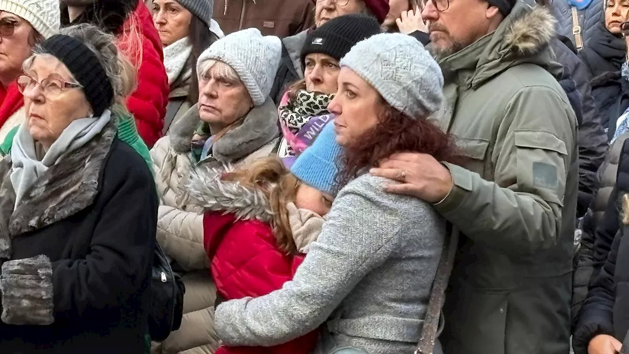 Herz statt Hetze: Aschaffenburg gedenkt Opfern der Messerattacke