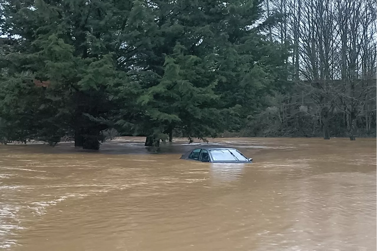 France frappée par la dépression Herminia: vigilance orange pour vents, crues et pluie-inondations