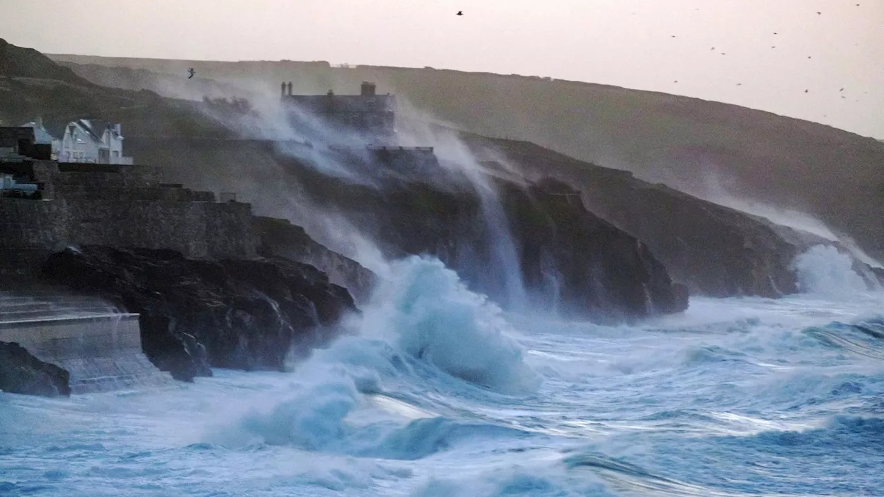 UK weather: Storm Herminia brings heavy rain and 80mph winds after 'strongest' storm in decade