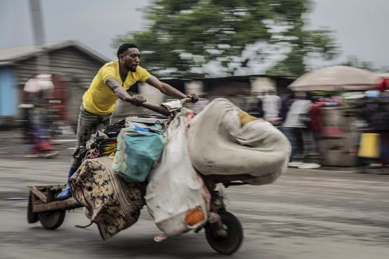 Rebels enter outskirts of Goma and close the airport in the eastern Congo hub