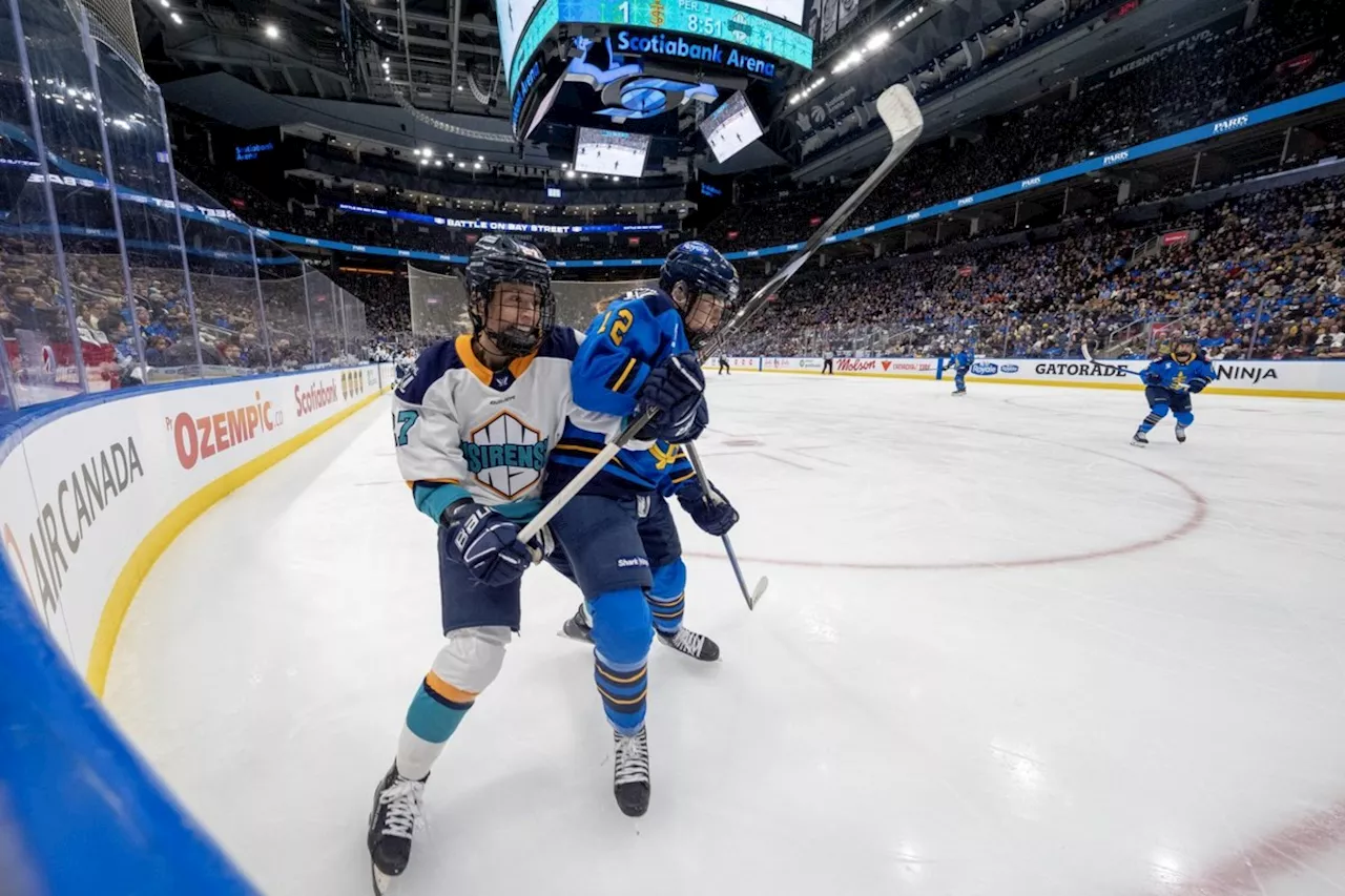 Toronto Six Triumph Over New York Sirens in Electric Battle on Bay Street