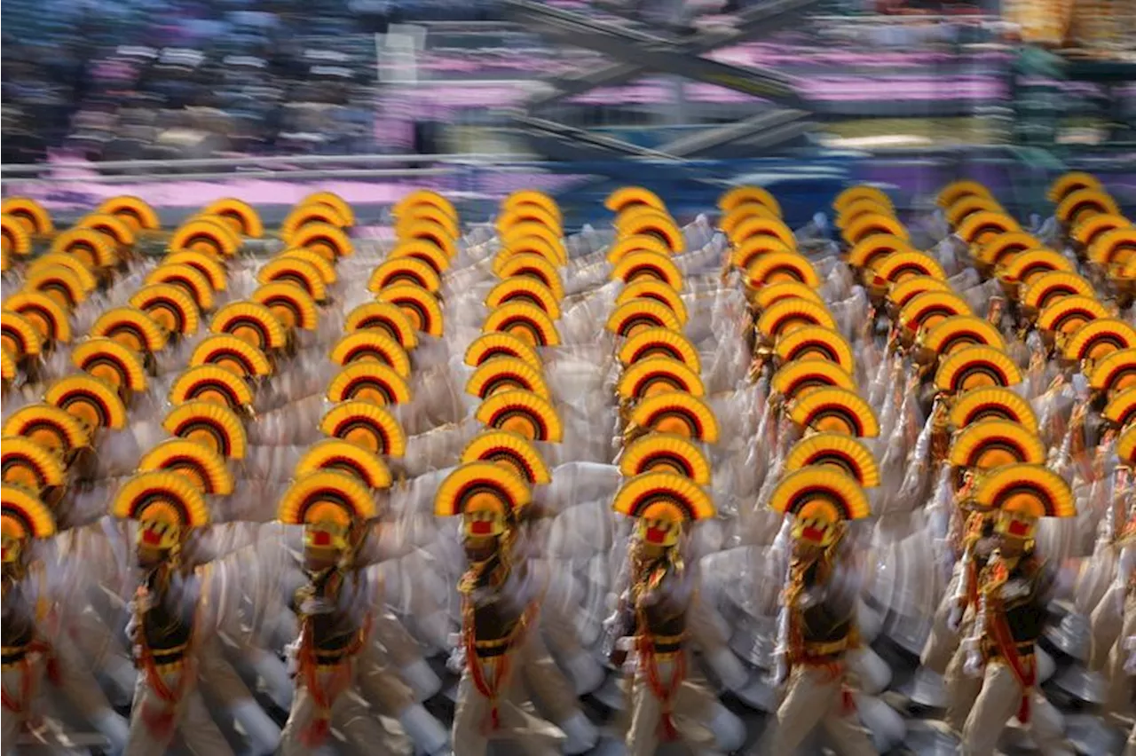 India's Republic Day marked by fighter jet formations, daredevil stunts