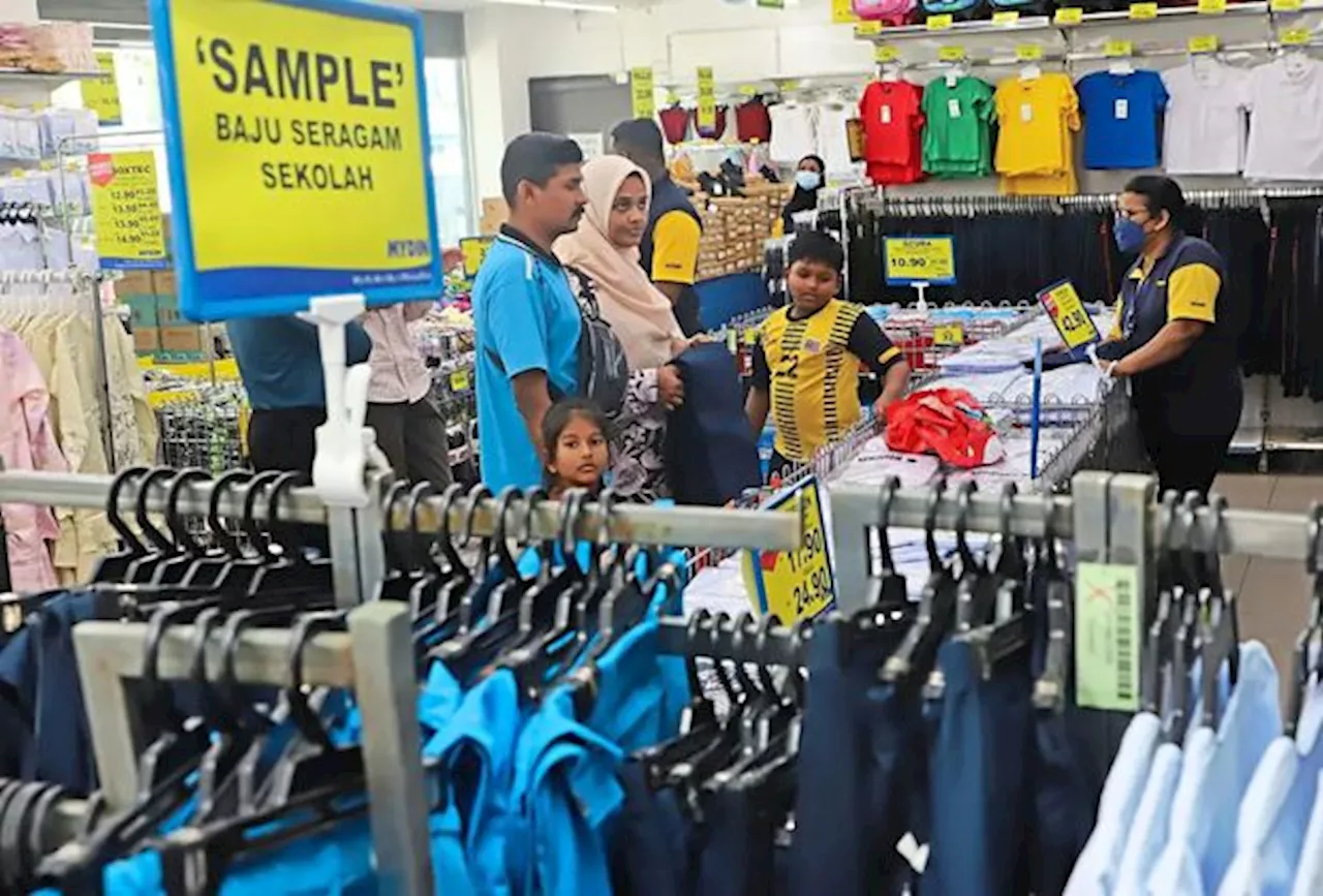 Johor Offers Up to 30% Discount on School Necessities for Back-to-School