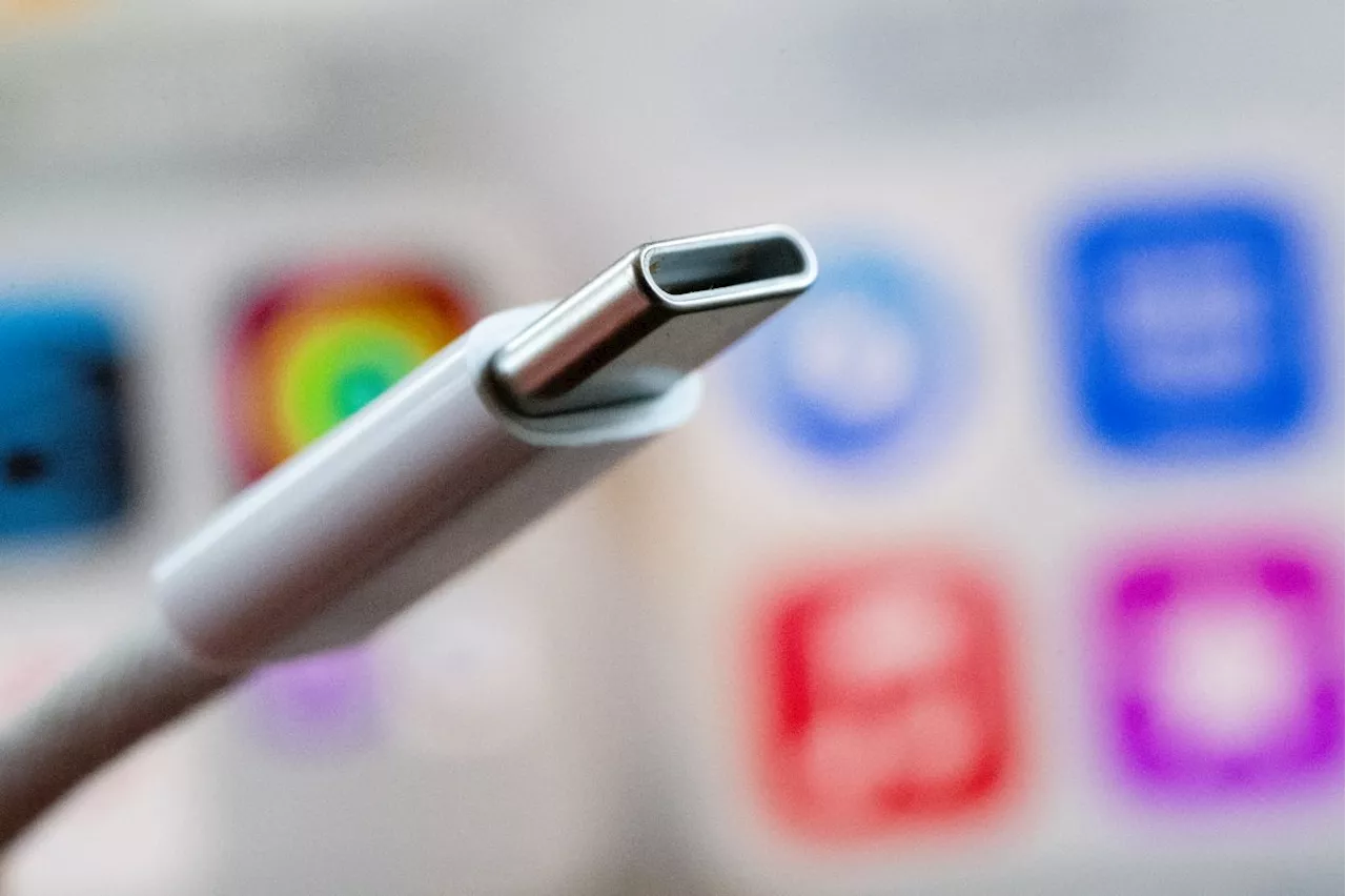New USB Logos to Clarify Data Transfer and Charging Speeds