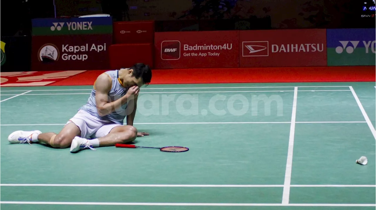 Jonatan Christie Terduduk Lemas Usai Gagal Juara Indonesia Masters 2025