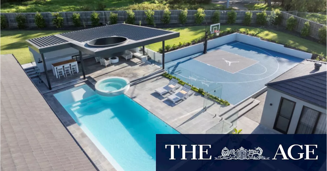 Cooling Down with Pools: Australians Dive into Backyard Oasis Amid Rising Temperatures