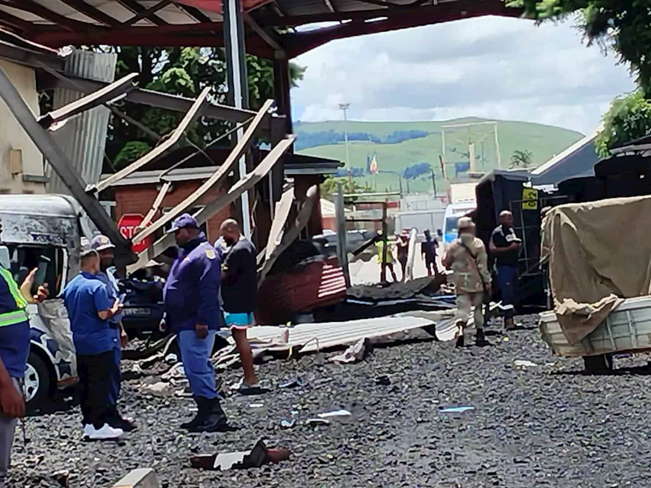 Coal Truck Crash Closes Oshoek Border Post