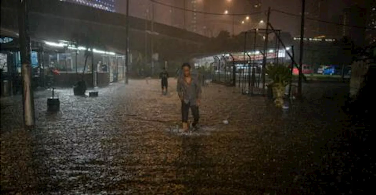 Thunderstorm Warning Issued for 10 Malaysian States