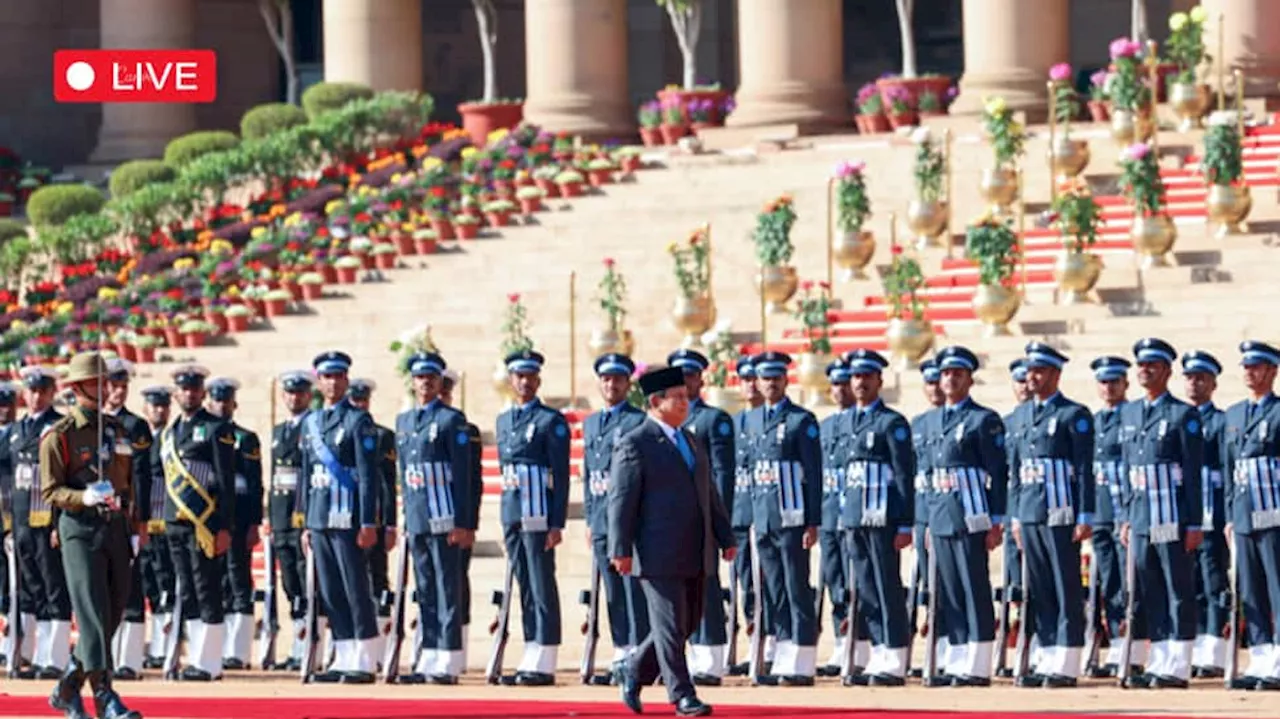 India Celebrates 76th Republic Day: PM Modi at National War Memorial, Indonesia's President as Chief Guest