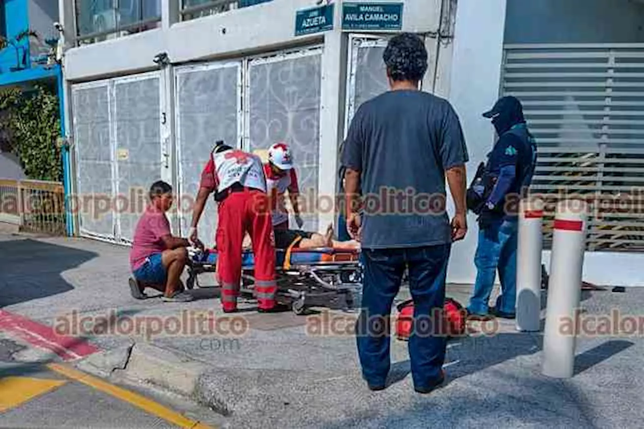 Motociclista se estrelló con bolardo, en bulevar Ávila Camacho, en Boca del Río