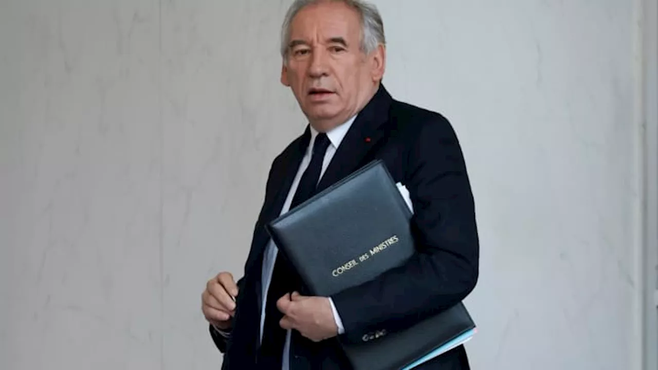 François Bayrou estime que 'l'immigration ne peut pas être un sujet de référendum'