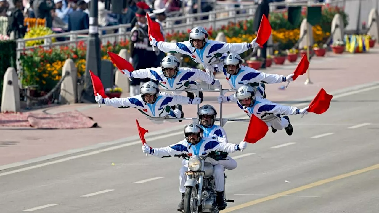 Jour de la République en Inde : Spectacle aérien et défilé grandeur nature