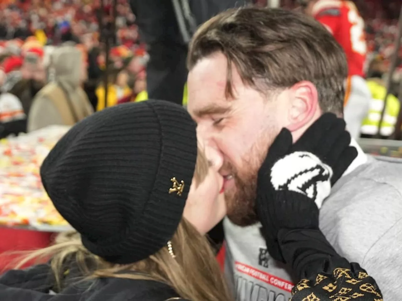 Taylor Swift Feiert Travis Kelce Nach Chiefs Sieg Im AFC Championship