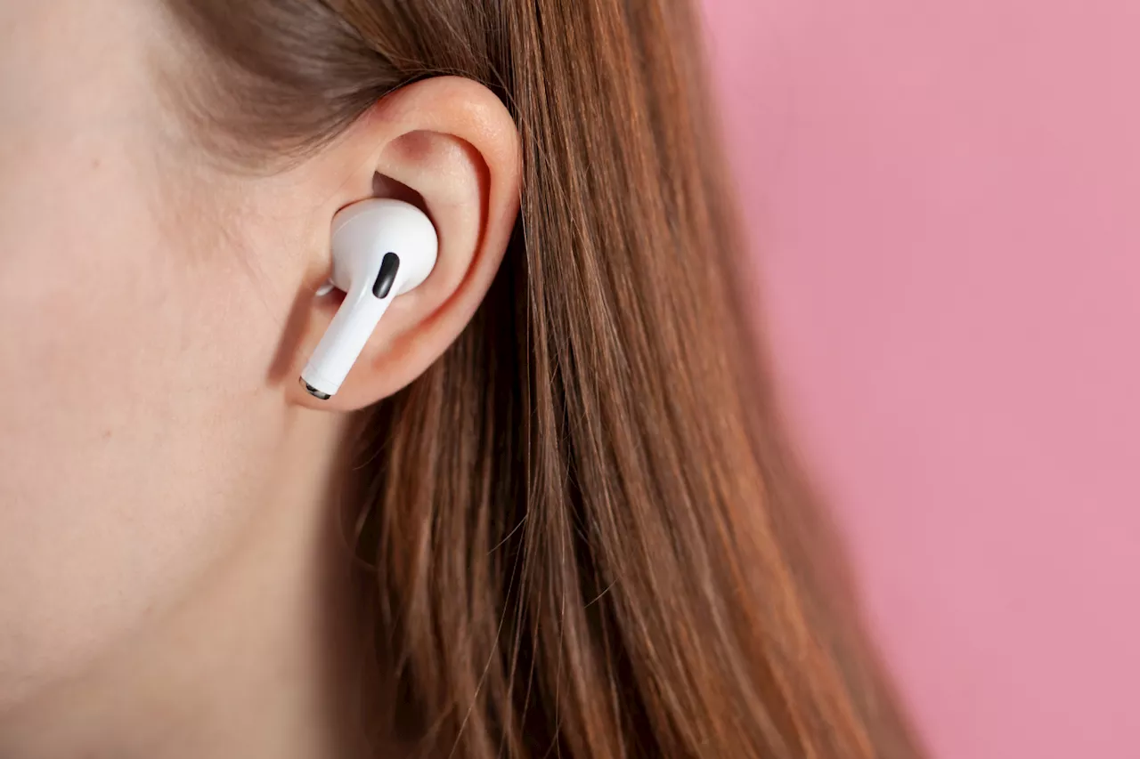 Apple Propose des AirPods avec Caméras pour une Réalité Augmentée Immersive