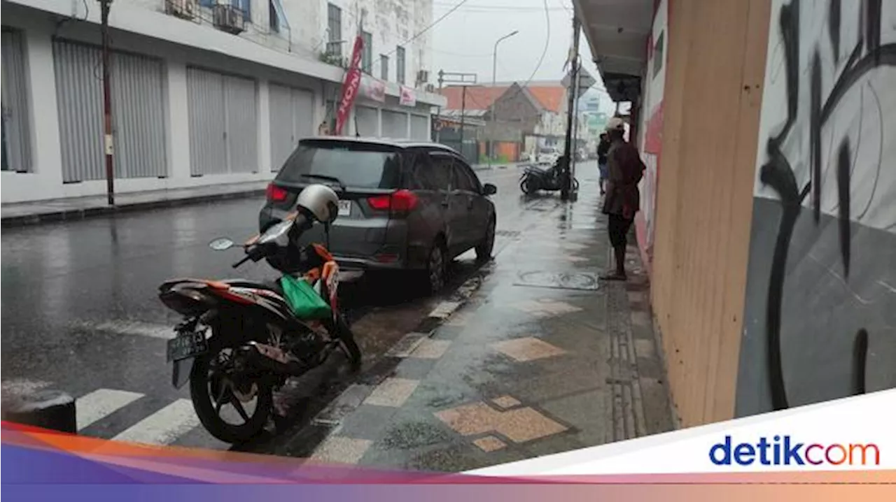 Perempuan di Sidoarjo Lompat dari Lantai 2 Rumah Paman Diduga Depresi Akibat PHK