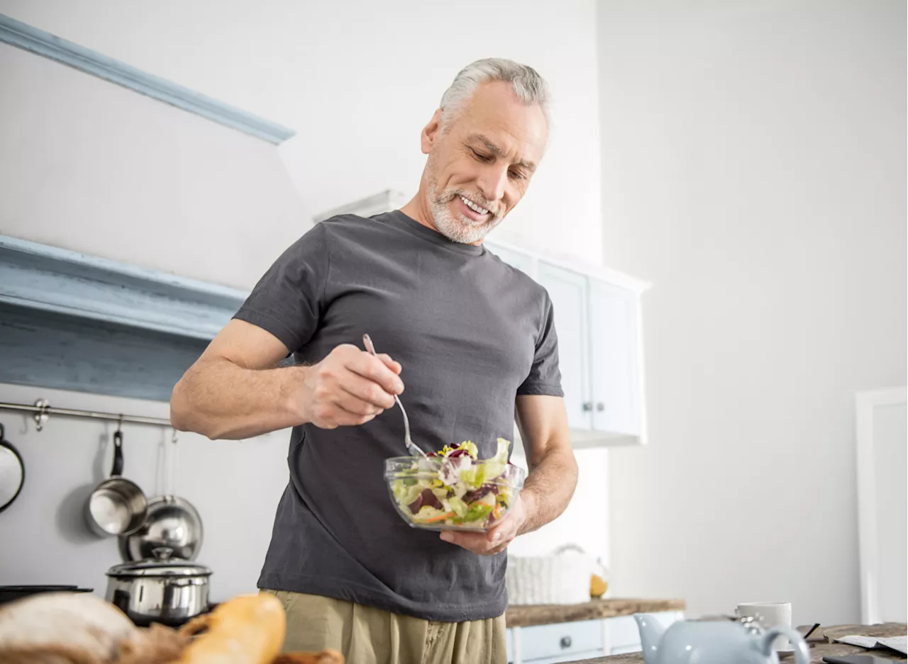 Eating Habits to Avoid in Your 60s for Optimal Health