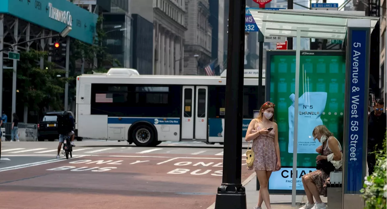 Man falls to his death after MTA bus driver crashes into Midtown boom lift, NYPD says