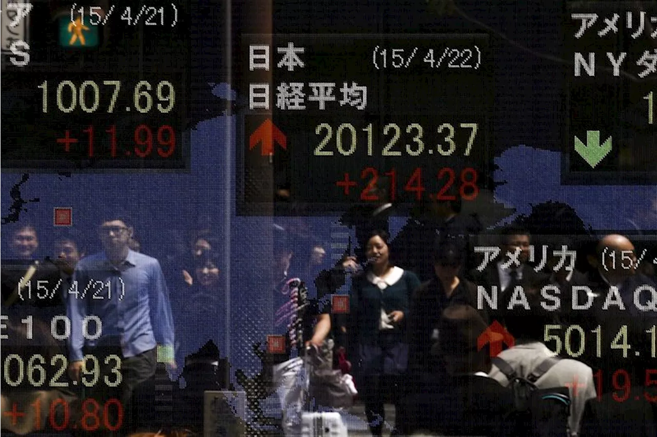 Asian Stocks Fall on Trump Tariffs and China PMI Concerns