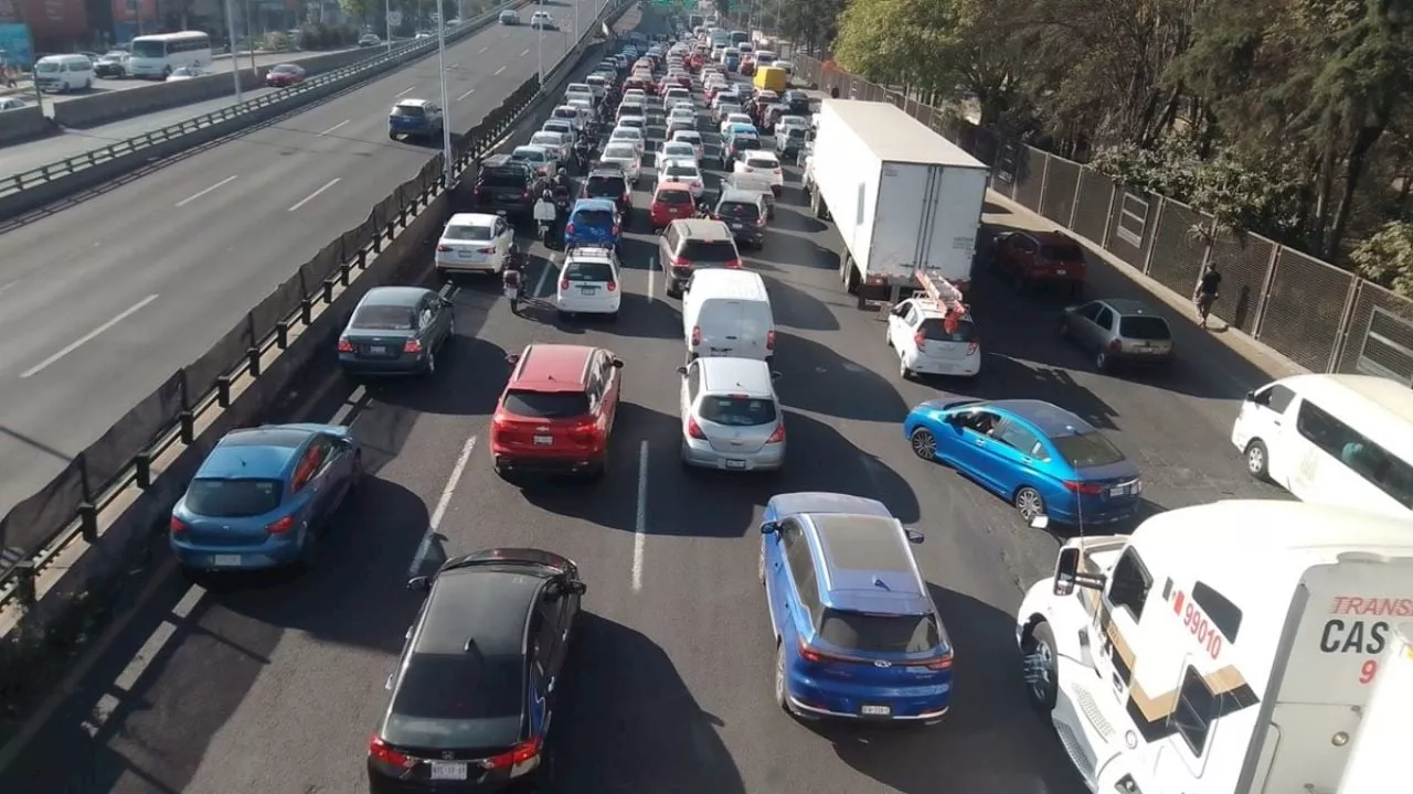 Caos en Periférico Norte: ¿Por qué esta bloqueado cerca del Parque Naucalli?