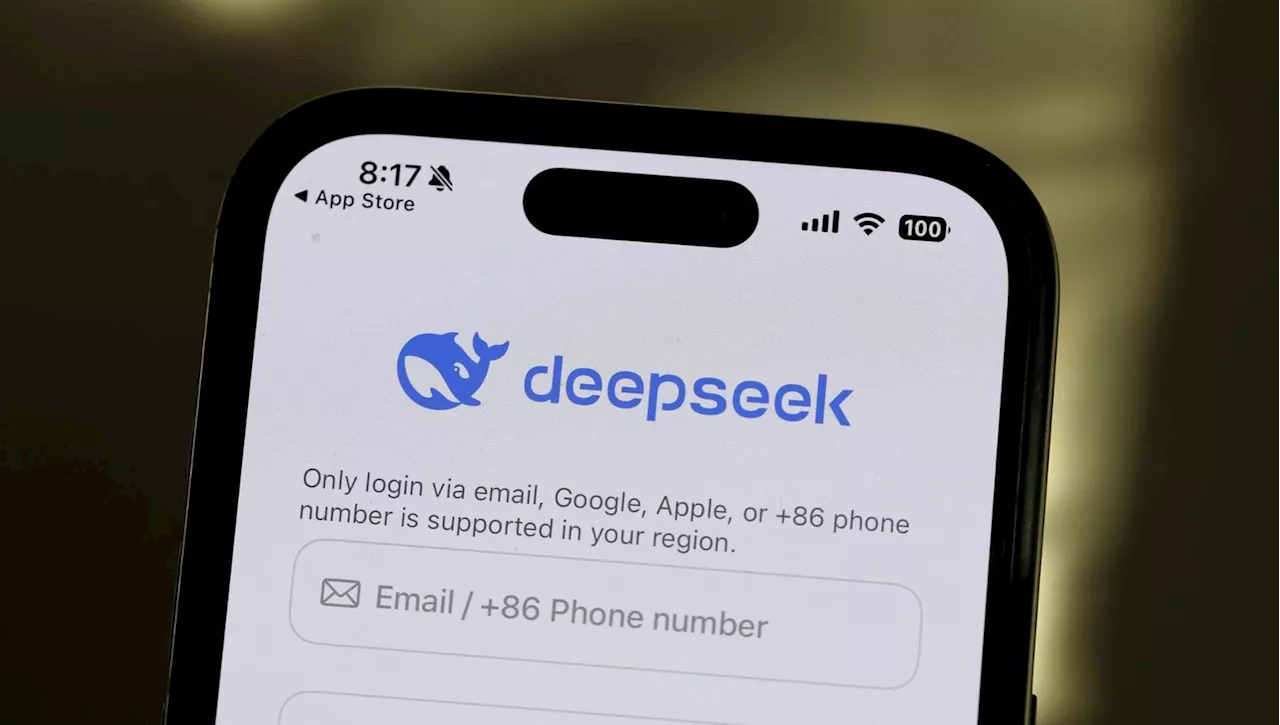 DeepSeek sospend il chatbot: attacchi informatici e preoccupazioni sulla sicurezza