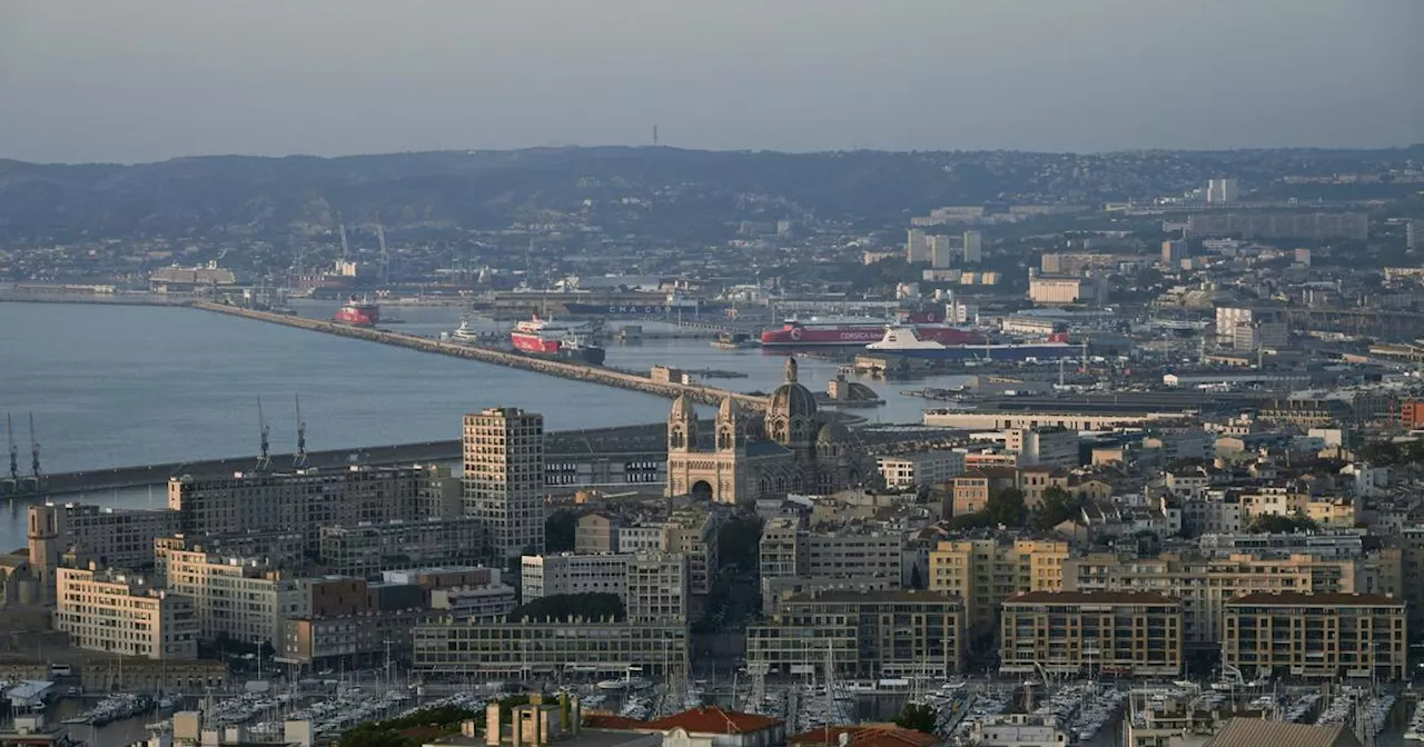 Le Port de Marseille-Fos: Croissance et Défis dans un Contexte Contraint