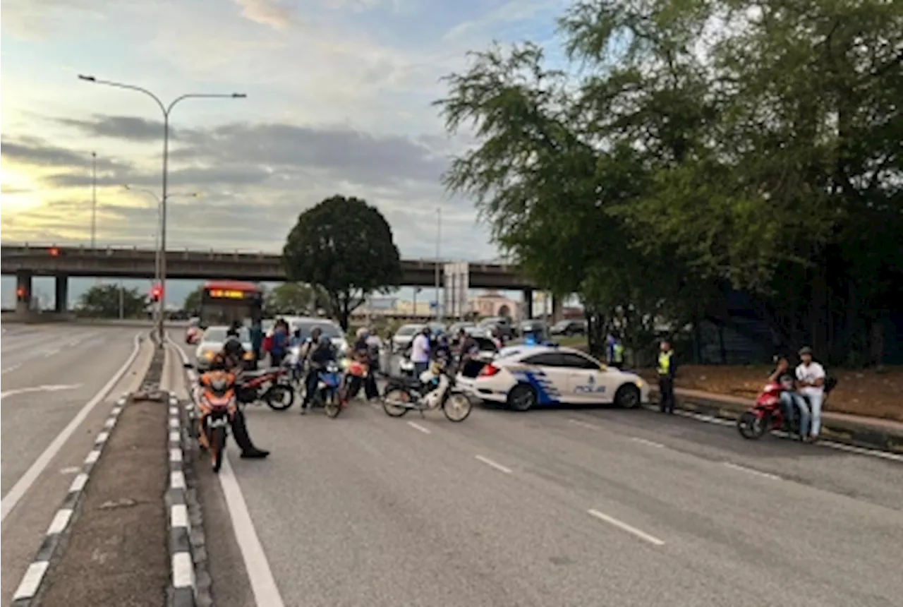 Police Seize 10 Motorcycles, Arrest Reckless Rider in Butterworth