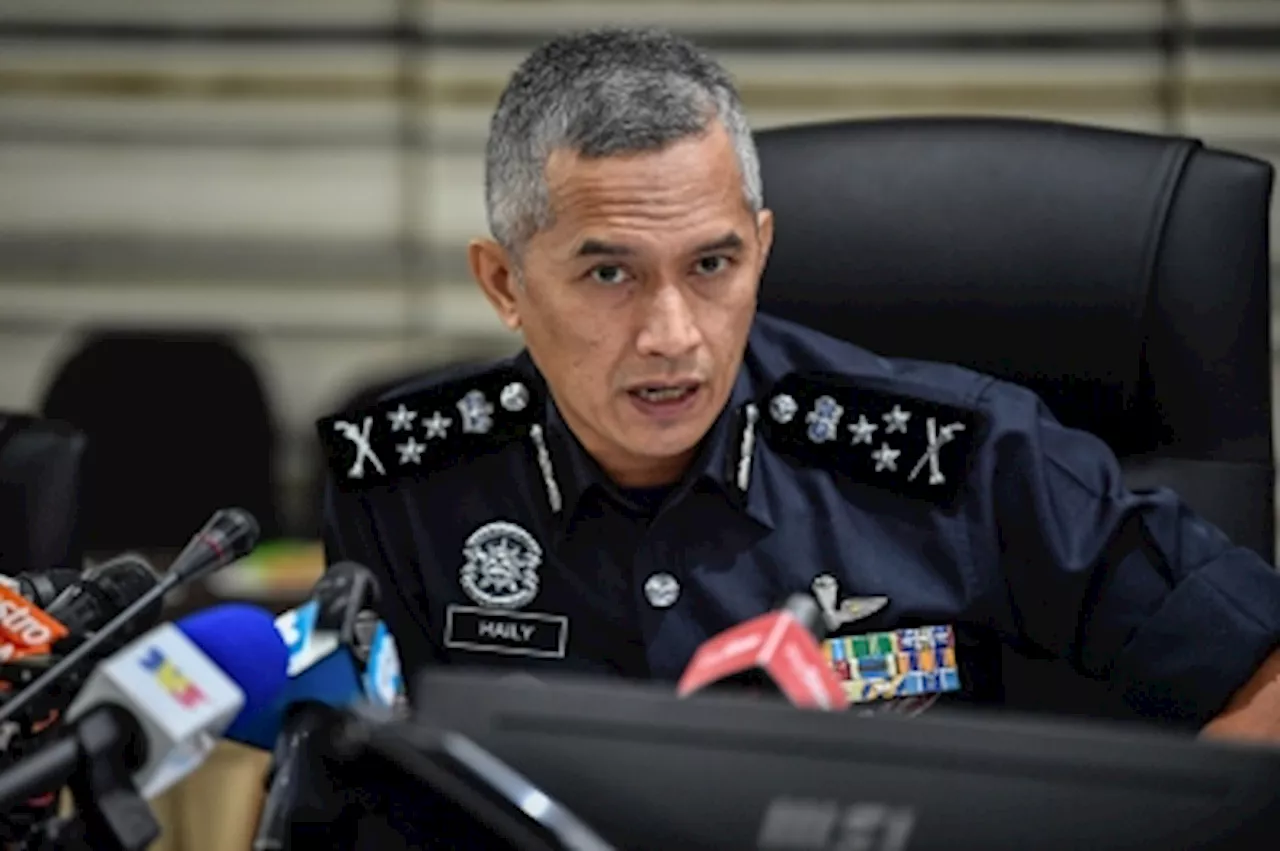 Police to Reopen Teoh Beng Hock Death Probe