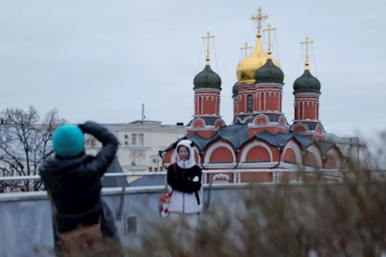 Snowless Moscow: Russia’s legendary winters (and traditions) are melting away