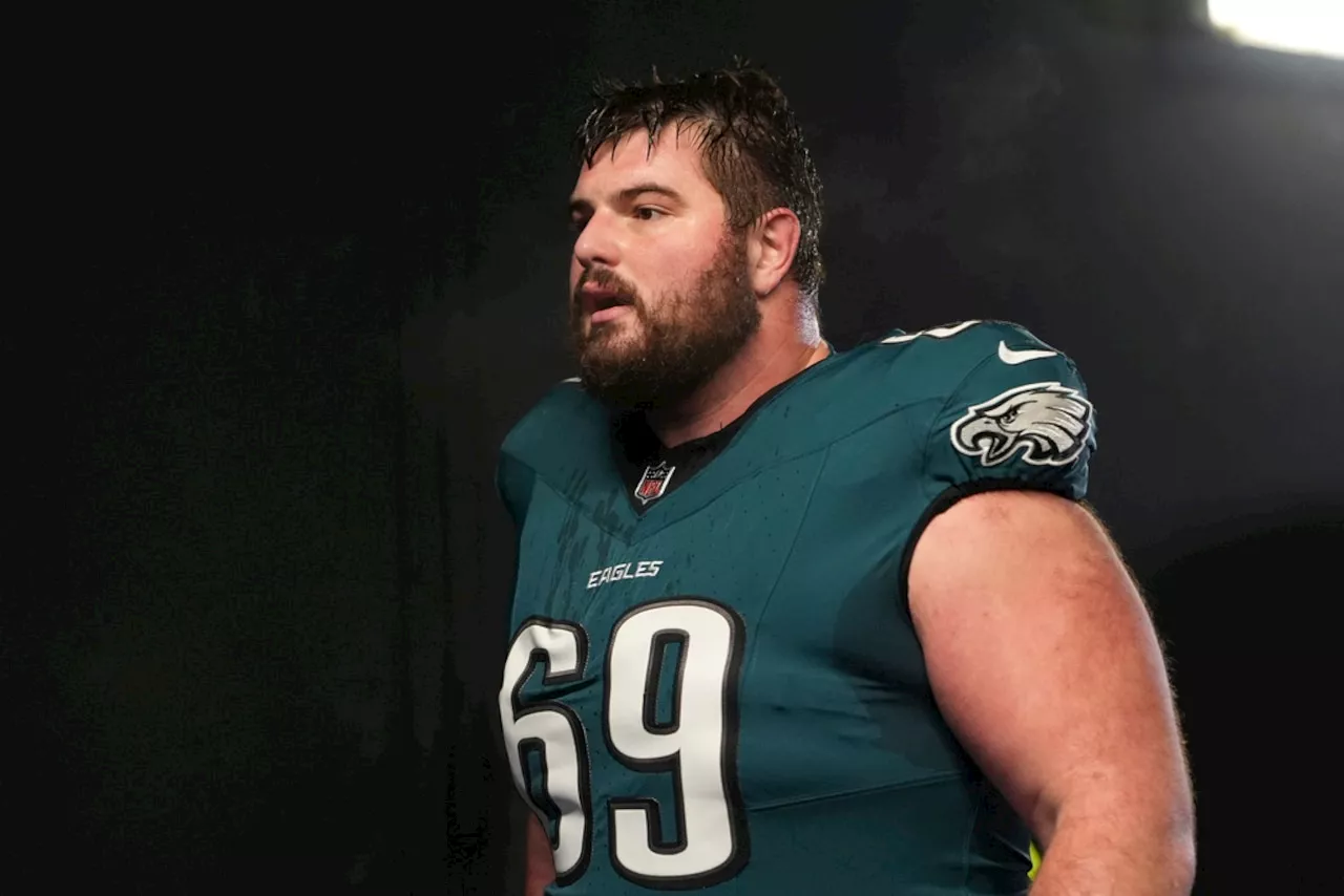 Eagles Center Dickerson Injured, Could Miss Remainder of NFC Championship Game