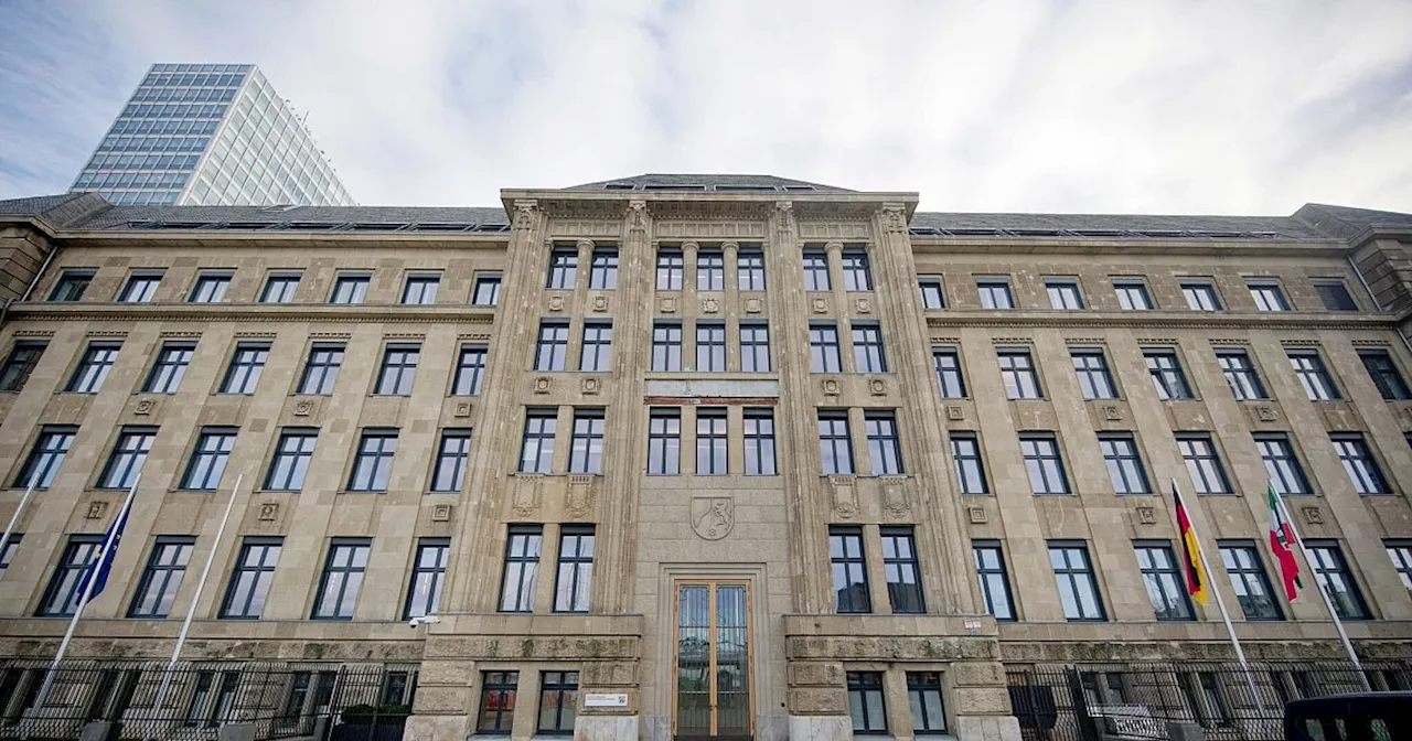 Unregelmäßigkeiten bei der Sanierung der Staatskanzlei in Düsseldorf