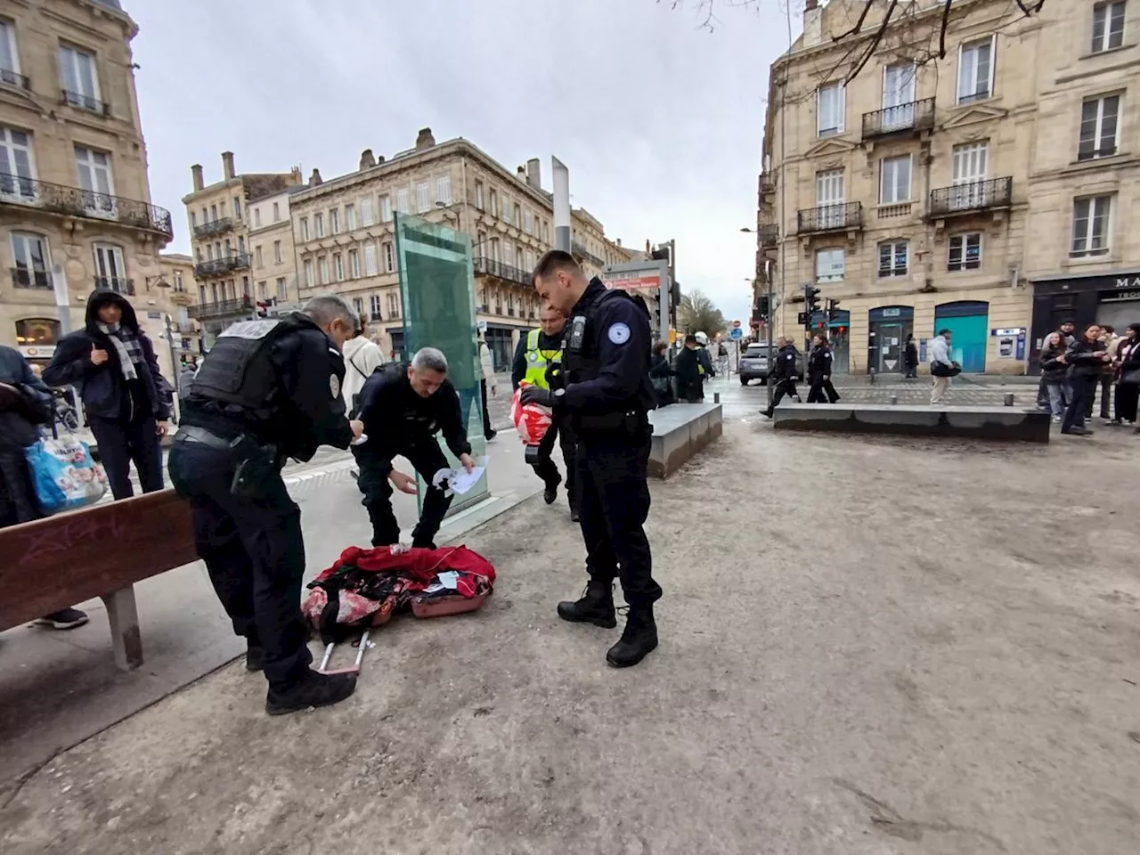 Bordeaux : un colis suspect détruit par les démineurs, tout le secteur Pey-Berland bouclé