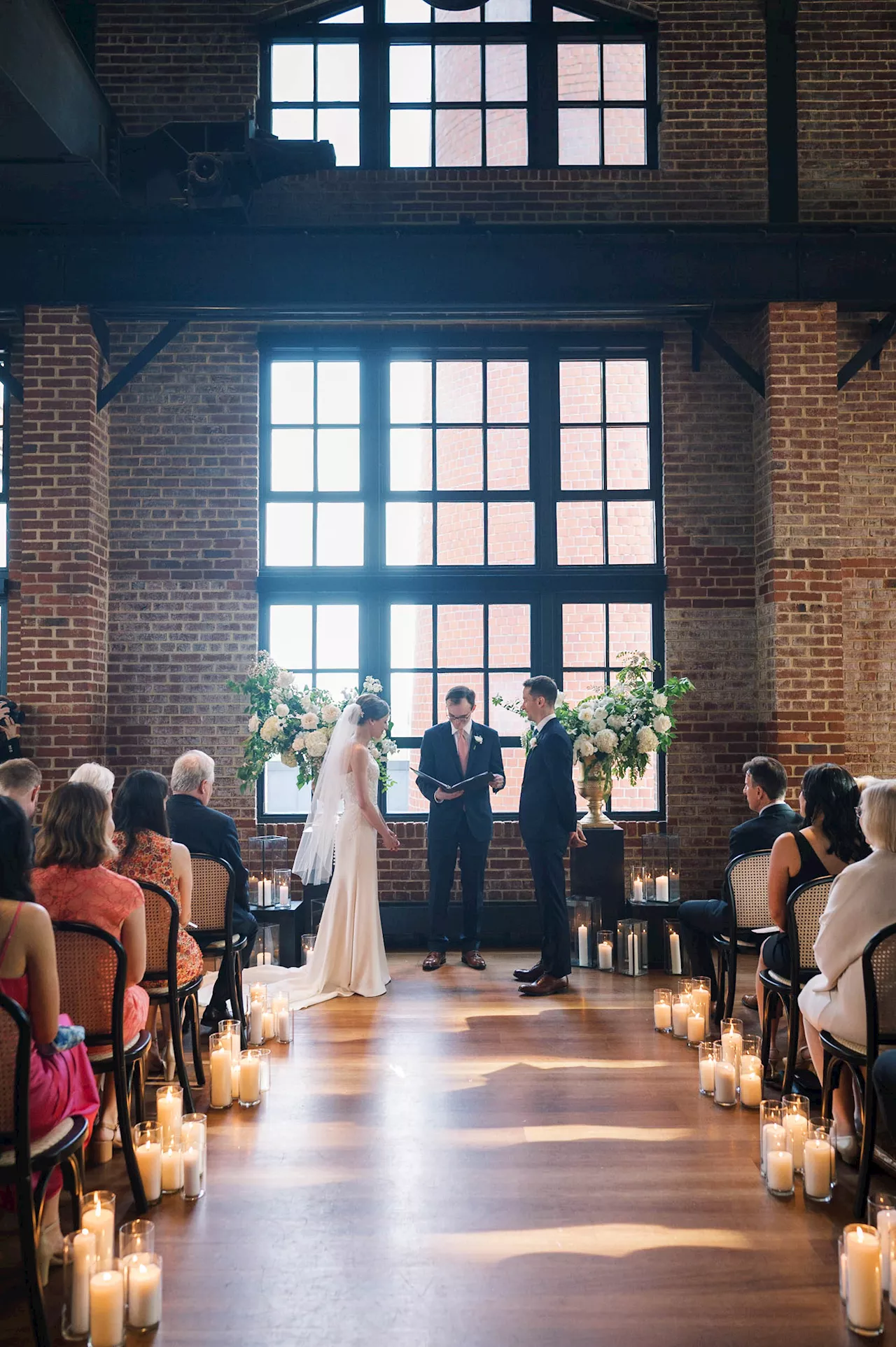 A Chic, Modern Calla-Lily-Filled Wedding at the Ronald Reagan Building