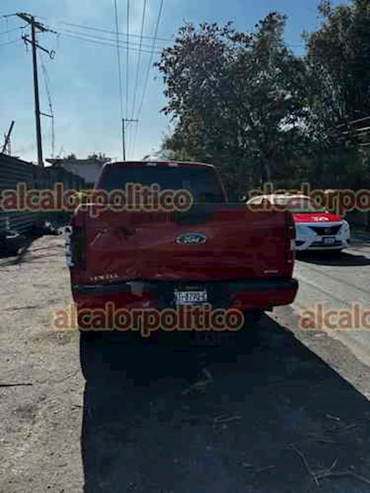 Chocaron dos camionetas en carretera de Úrsulo Galván