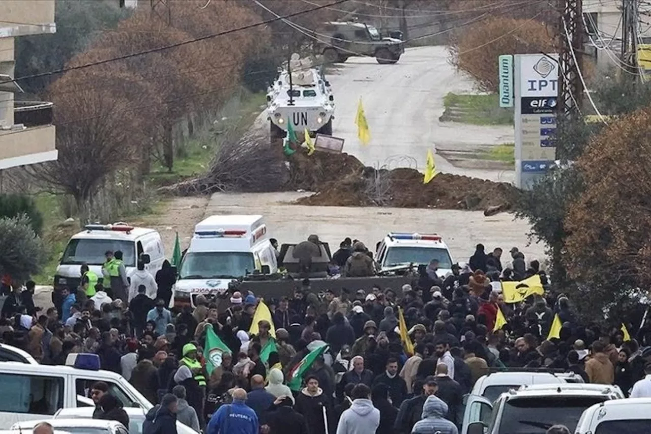 Drone Israel jatuhkan Bom di Lebanon Selatan, Warga Berunjuk Rasa