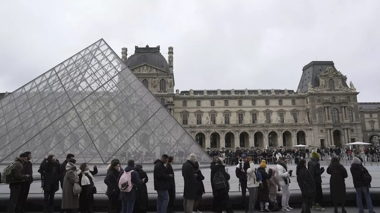 Louvre Needs Full Upgrade, Macron to Announce Major Renovation