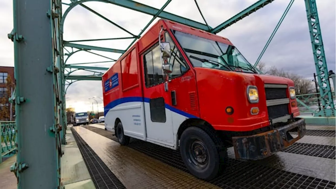 Canada Post and Union Clash at Inquiry as Financial Crisis Deepens