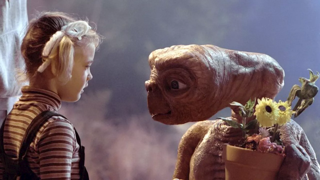 Steven Spielberg remembers 6-year-old Drew Barrymore was an improv pro on set of ‘E.T.’