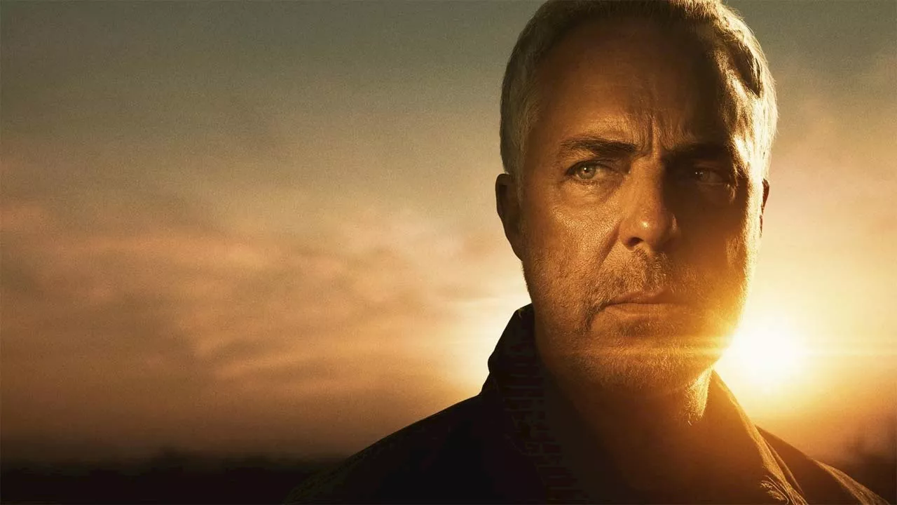 Bosch torna su Prime Video con gli ultimi 10 episodi: la serie si conclude con un nuovo inizio