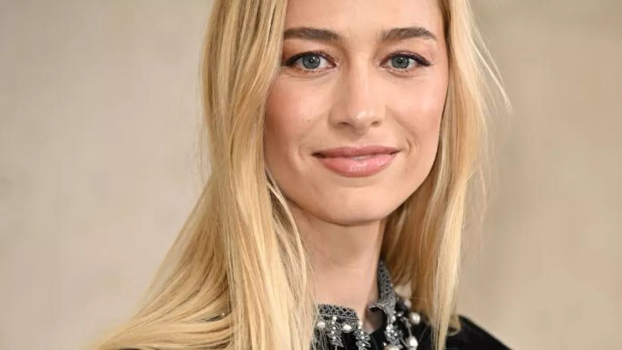 Beatrice Borromeo in Total Black alla Sfilata Dior a Parigi