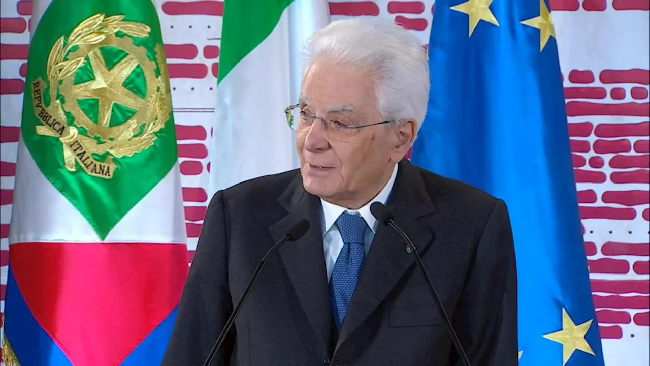 Mattarella, il Giorno della Memoria e «l'antidoto» della Costituzione per evitare il ritorno dell'incubo