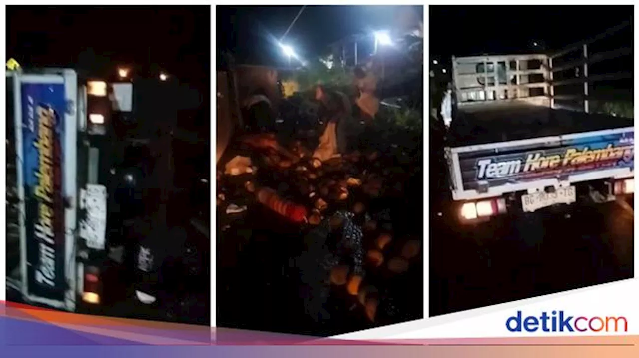 Bukannya Menolong, Warga Malah Jarah Durian dan Uang Sopir Pikap Kecelakaan