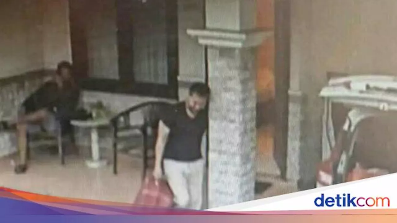 Penampakan Antok Saat Angkat Koper Isi Potongan Tubuh Uswatun