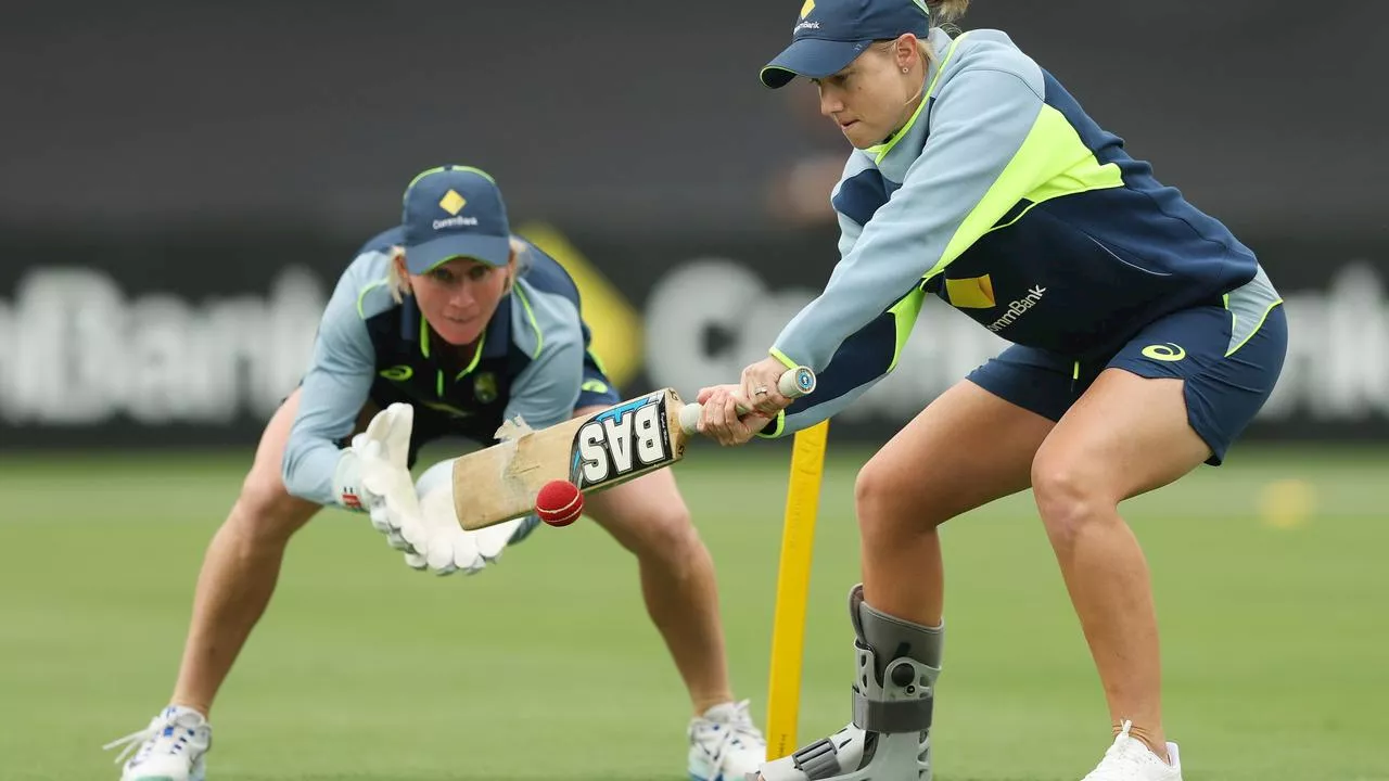 ‘Desperate’ skipper to be given until toss to prove fitness for historic Test